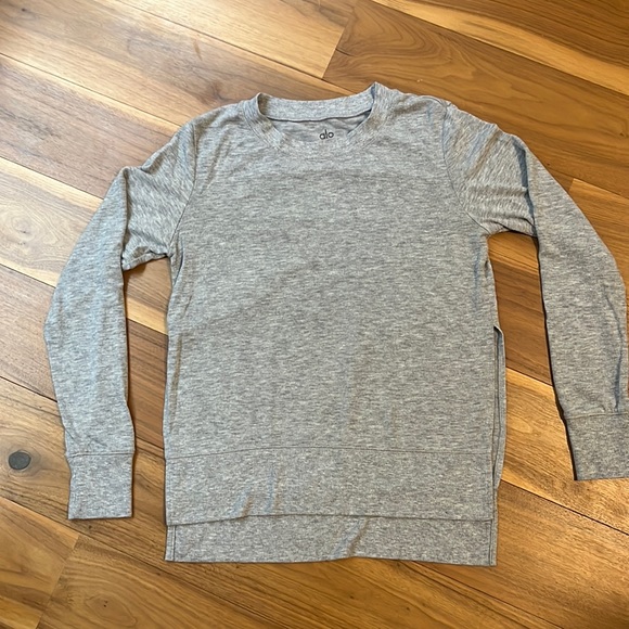 LAST CHANCE - Alo Long Sleeve Tunic - Picture 2 of 8